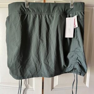 Kuhl Women's Forest Green Skort